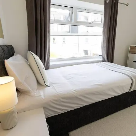 Appartement Charming House - 3 Minute's Walk To The - Free Parking, Smart Tv And Fast Wifi By Yoko